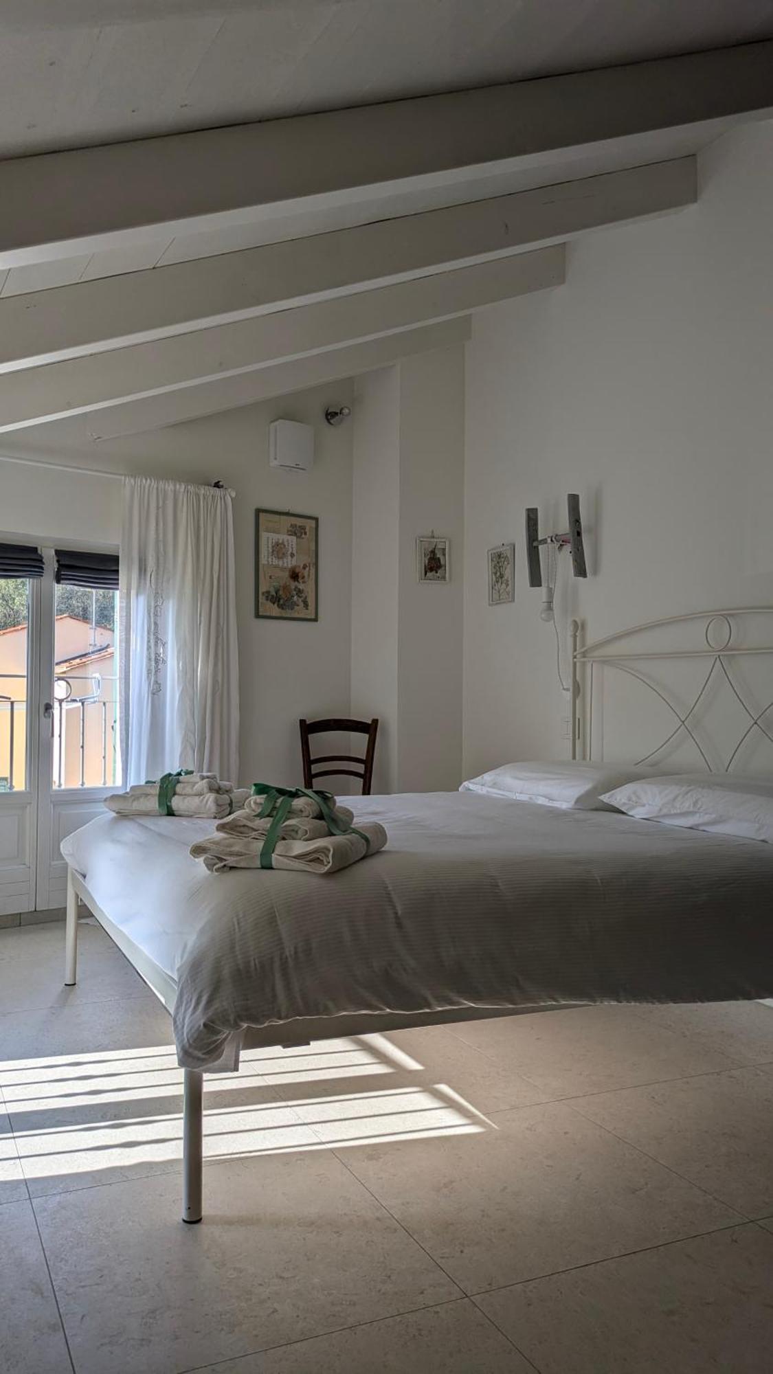 Casa Viola Bed And Breakfast Dimora Di Campagna Calice Ligure ภายนอก รูปภาพ